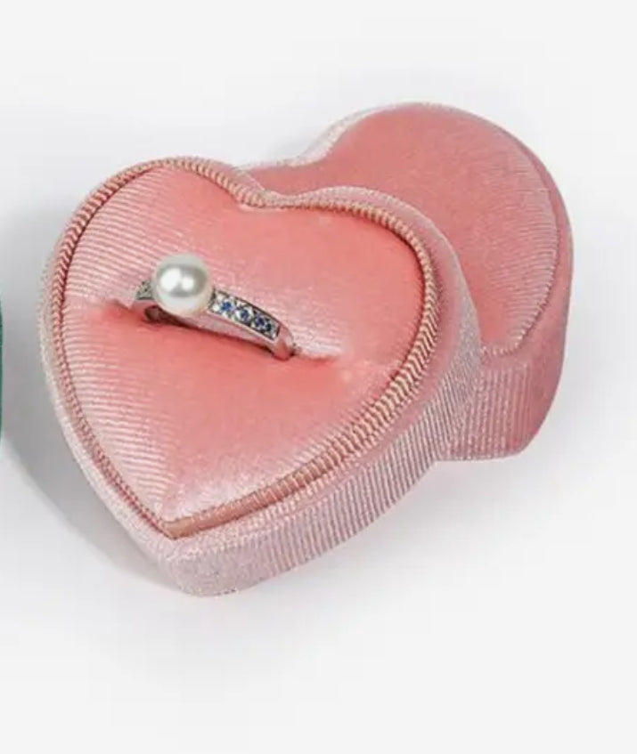 Velvet Heart Ring Box