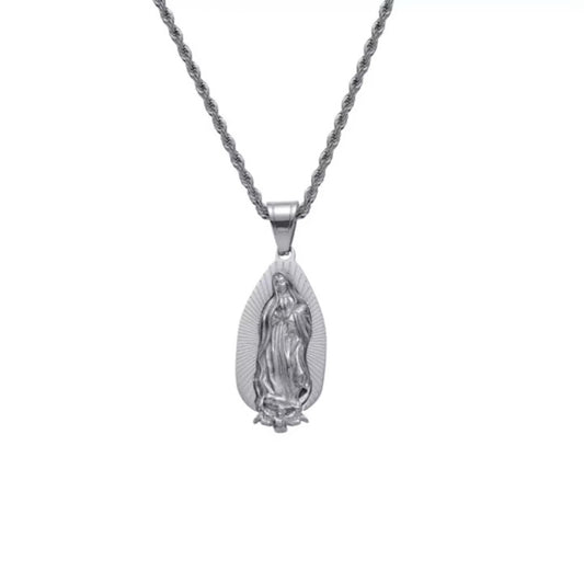 Reina Necklace